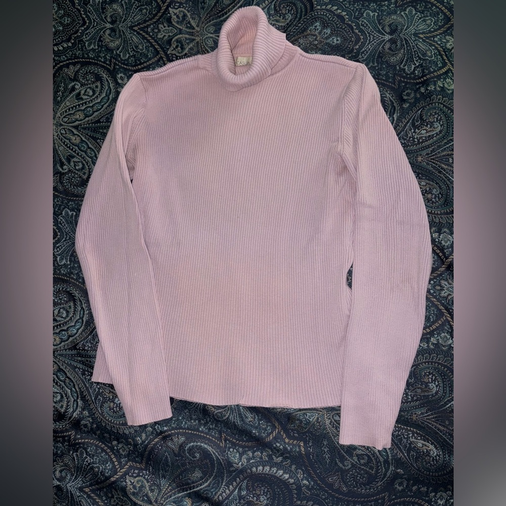 Women's Light Lavender Turtleneck Sweater